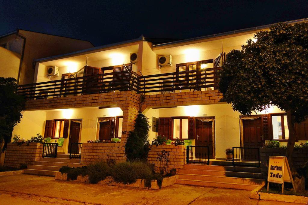 Holiday Home Apartment Tedo Клек Экстерьер фото