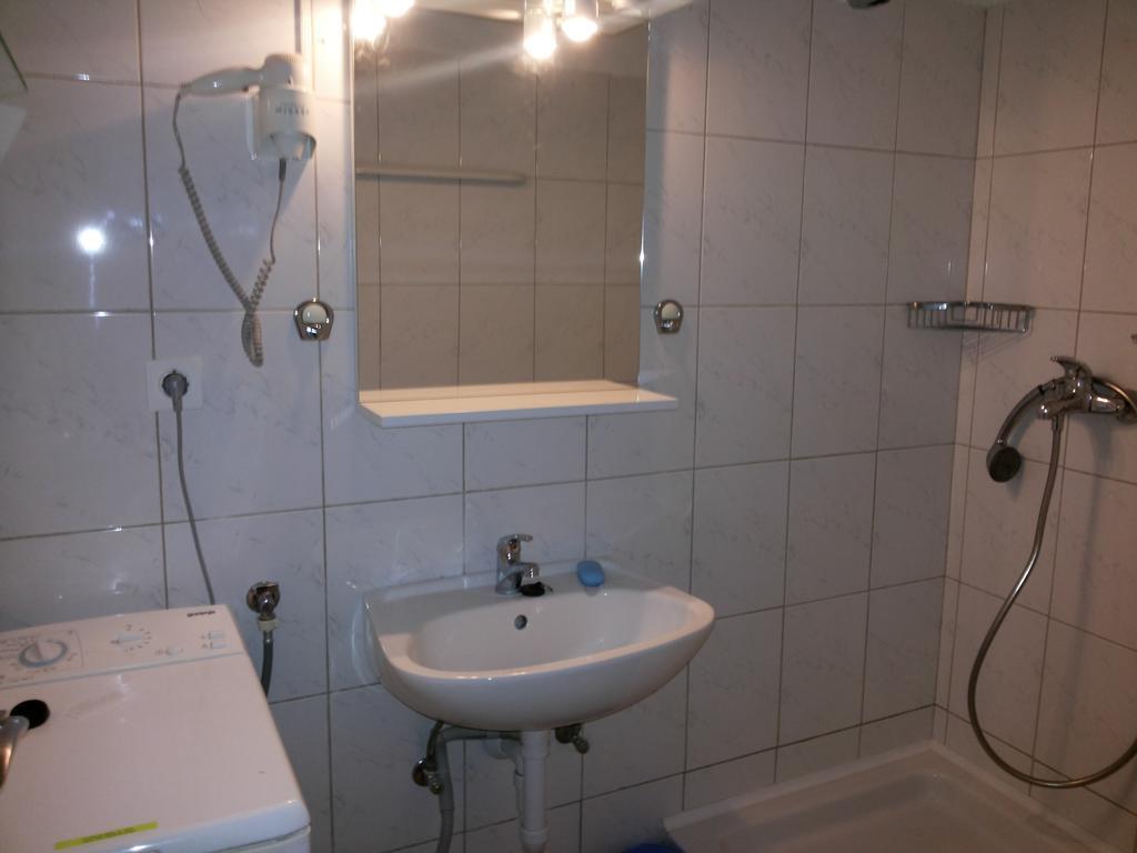 Holiday Home Apartment Tedo Клек Экстерьер фото