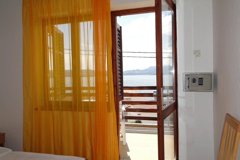 Holiday Home Apartment Tedo Клек Экстерьер фото