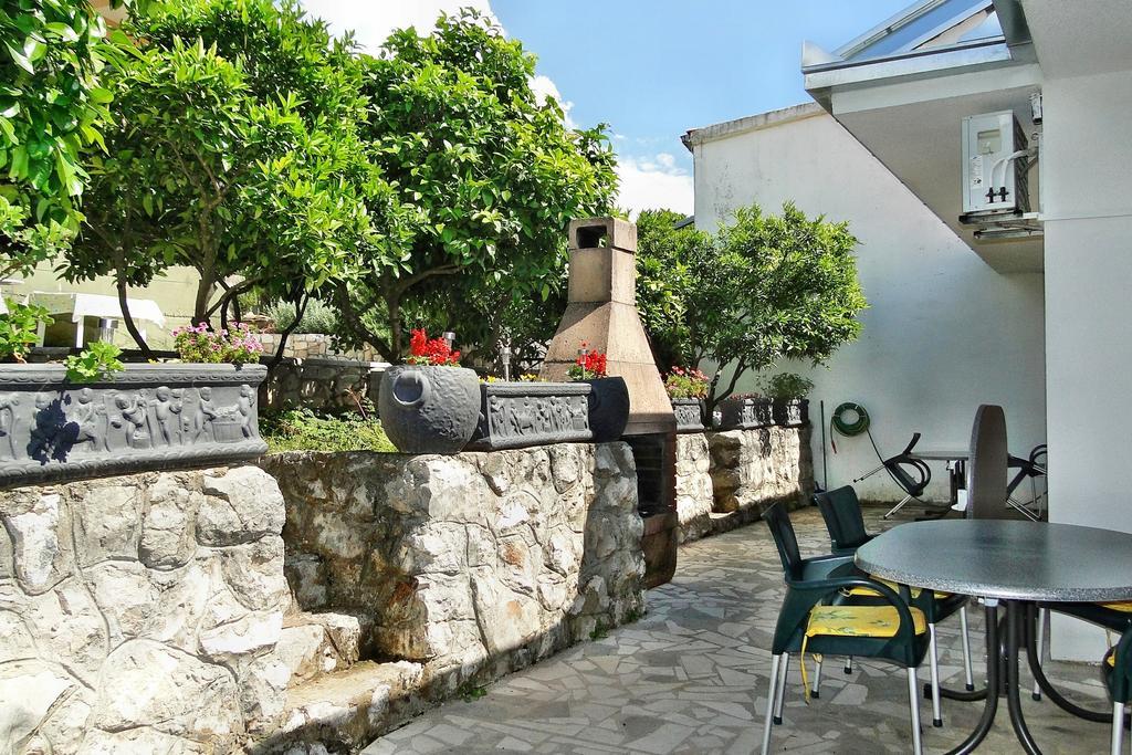 Holiday Home Apartment Tedo Клек Экстерьер фото