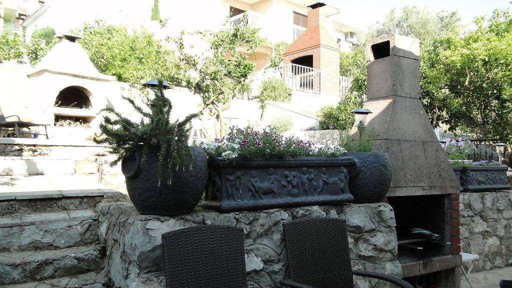 Holiday Home Apartment Tedo Клек Экстерьер фото