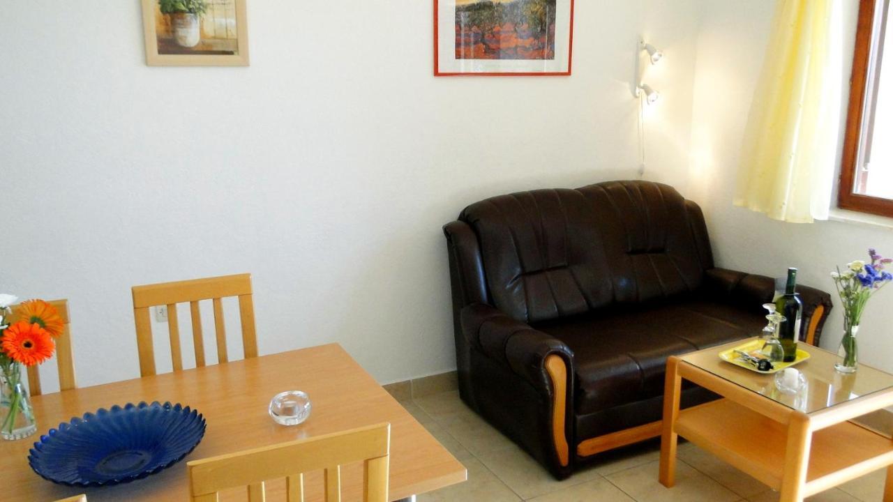 Holiday Home Apartment Tedo Клек Экстерьер фото